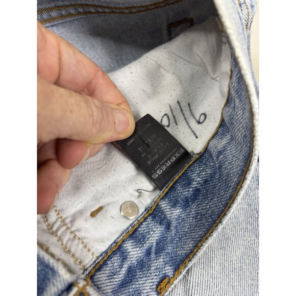 VTG Express 9/10 (Actual 30x27.5) LightWash Low Rise Flare Jeans 100% Cotton EUC - Picture 4 of 13